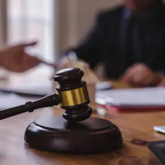 Umowa dożywocia – kiedy można sprzedać mieszkanie bez problemów?