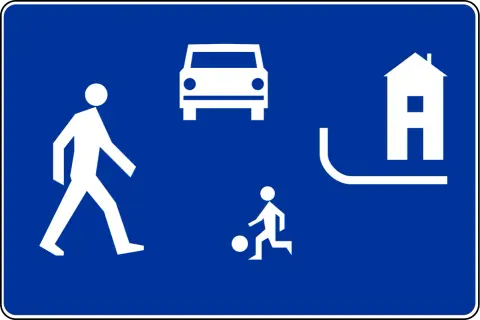 Kto stawia znaki drogowe na osiedlu? Poznaj odpowiedzialnych za to